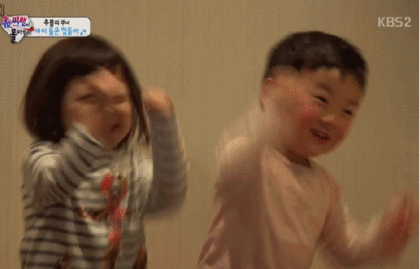 [슈돌] 사진찍는 유토♥사랑.jpg | 인스티즈