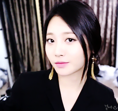 유라 보고싶어 시절.gif | 인스티즈