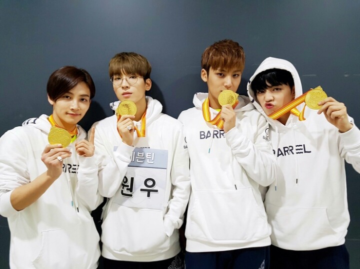 담아서 이미지