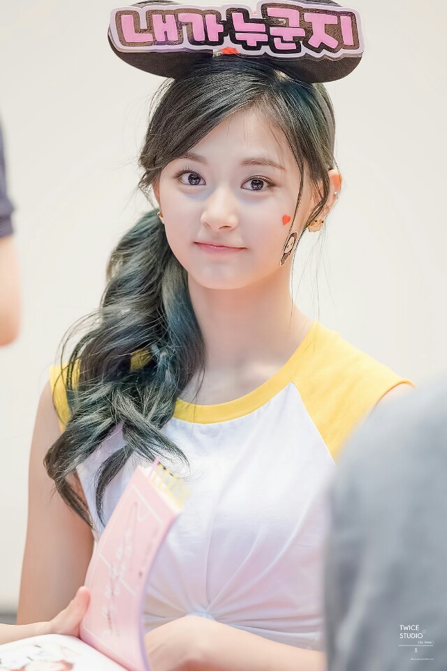 [트와이스] 오늘 생일이라는 쯔위 레전드사진 모음 | 인스티즈