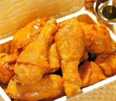 살만 찌고 느끼한 치킨 나부랭이 vs 다이어트에 좋고 다크서클 예방에 효과적인 브로콜리느님 | 인스티즈