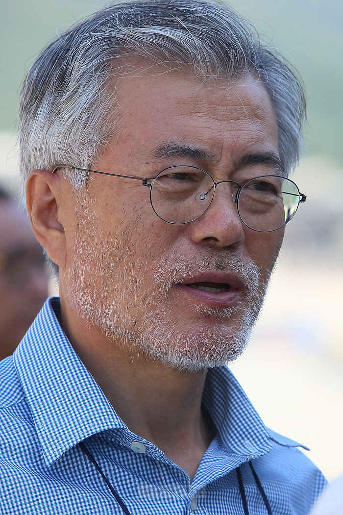 고시원에 간 문재인 | 인스티즈