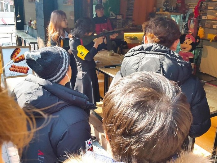 자세 나오는 김세정.jpg | 인스티즈