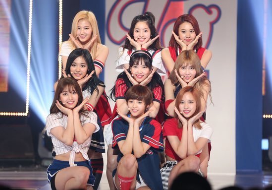 트와이스 꽃밭이 피었습니다 | 인스티즈
