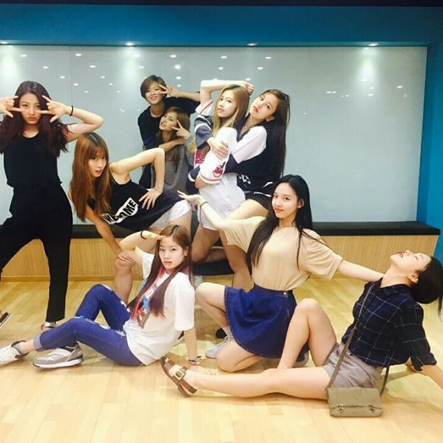 트와이스 완전체 단체사진 모음 | 인스티즈