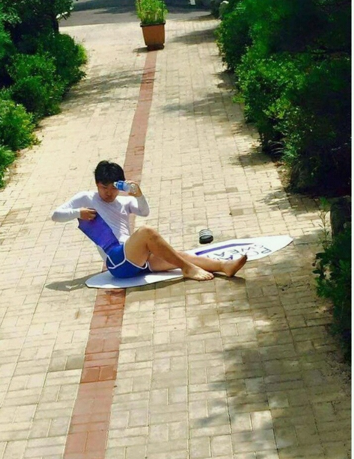 올해 의정부고 졸업사진 찍을때 한명이상 꼭 할것같은 컨셉들 | 인스티즈