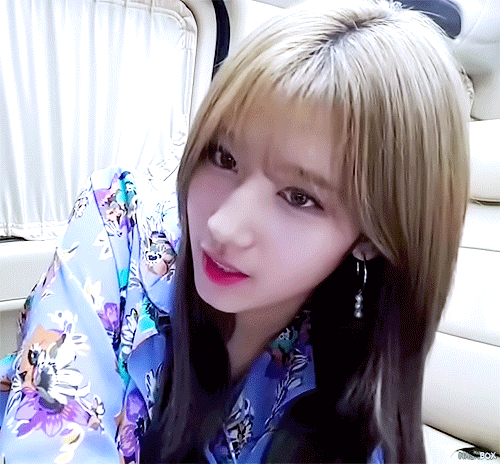 사나 각도빨.gif | 인스티즈