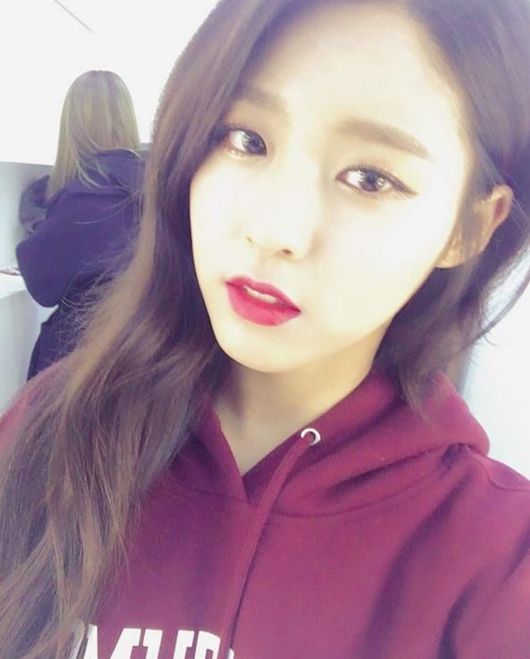 오늘, 바로 오늘 행사장에서의 설현 | 인스티즈