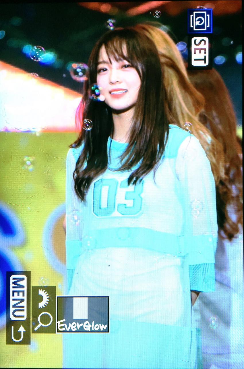 오늘자 넘 예쁜 세정이 ㄷ.jpg | 인스티즈