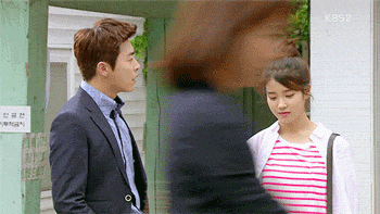 아이유 똥머리.gif | 인스티즈