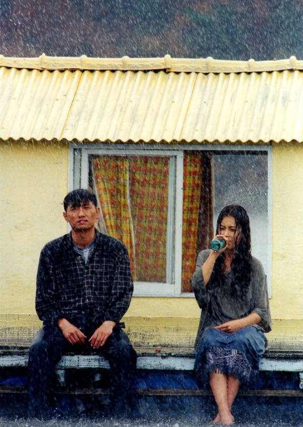 의견 확실히 갈리는 한 영화감독의 필모그래피.jpg | 인스티즈