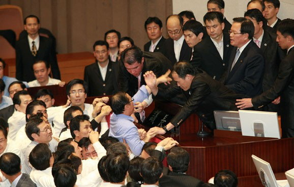 2009년 7월 22일 미디어법 날치기 하던 날.jpg | 인스티즈