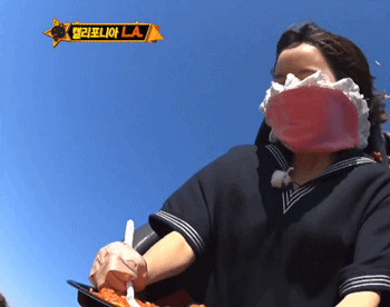 [무도] 여자친구 은하 롤러코스터에서의 스파게티 먹방ㄷㄷㄷ.gif | 인스티즈