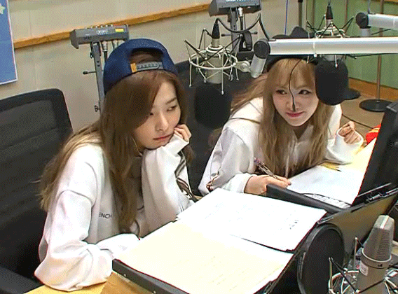 레드벨벳 구사즈.gif | 인스티즈