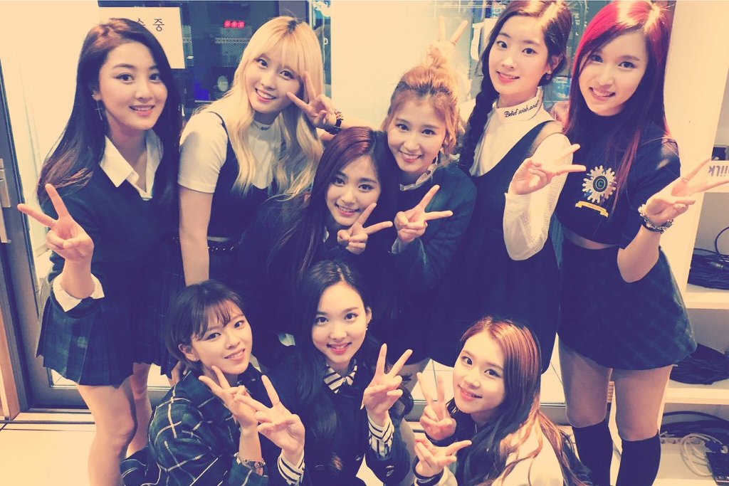 [트와이스] 트와이스 9명 단체사진 및 짤 모음 | 인스티즈
