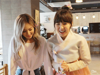 소녀시대 태연에 대한 빠심(?)을 의심하게 된 움짤 하나 | 인스티즈