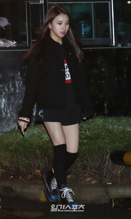 오늘자 트와이스 출근길 | 인스티즈