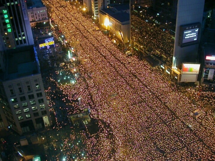 외신들이 놀랐던 한국의 탄핵시위.jpg | 인스티즈