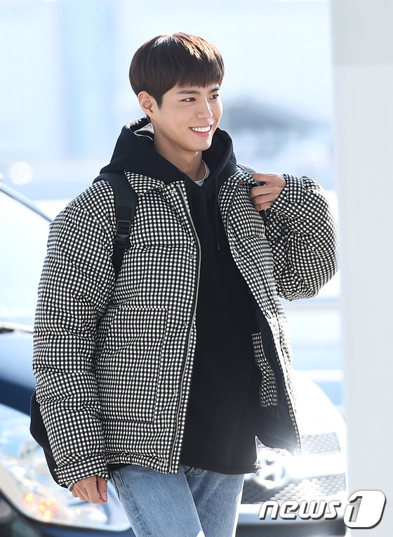 박보검 오늘자 공항 패션.jpg | 인스티즈