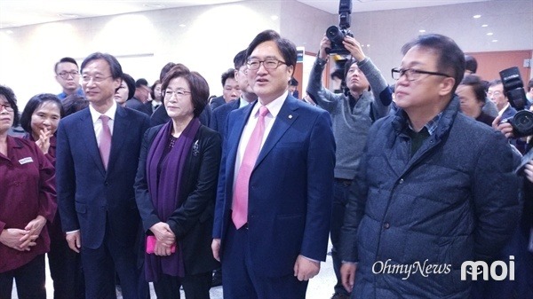  우원식 의원 페이스북 - 마침내 실현되었습니다.jpg | 인스티즈