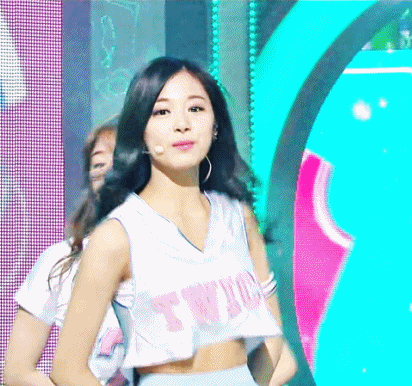 [트와이스] 갈수록 더더욱 이뻐지는 쯔위 움짤들.gif | 인스티즈