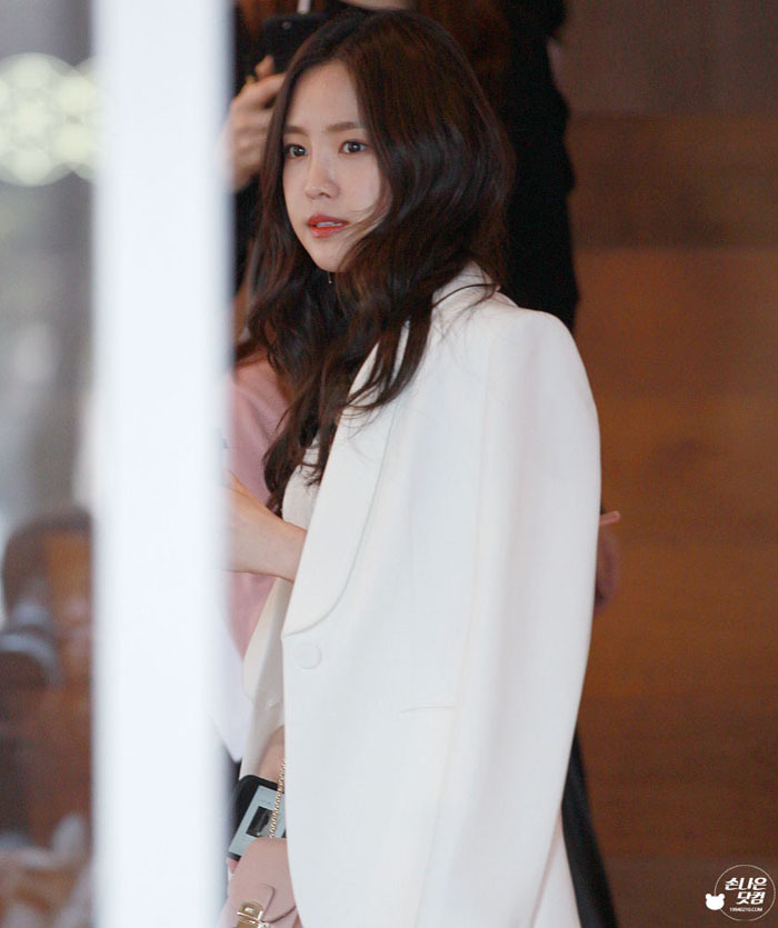 [에이핑크] 손나은 여성스런 분위기.jpg | 인스티즈