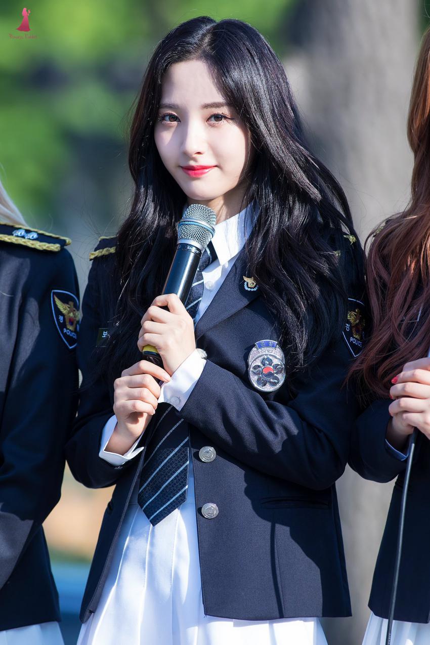 경찰복 입은 우주소녀 보나 | 인스티즈