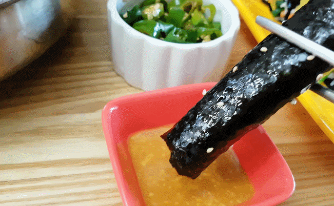 라면 떡볶이 김밥 우동 오뎅꼬치 움짤 gif | 인스티즈