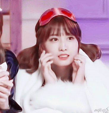 트와이스 모모 눕방.gif | 인스티즈