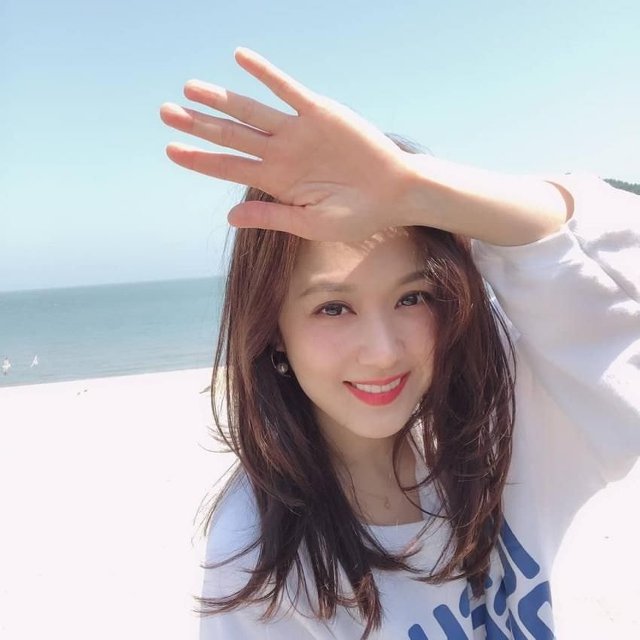 기자 : 기부금액이 100억이 넘었던데 왜 언론이나 방송에 알리지 않나요? | 인스티즈