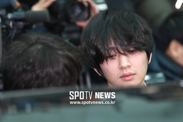 아무런 표정이 없이 눈물 한 방울 보이지 않아 더 마음 아팠던 샤이니 맏형 온유, 막내 태민.jpg | 인스티즈