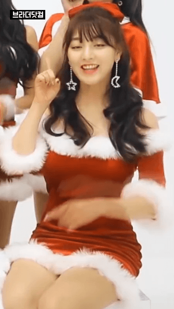 크리스마스 기념 산타걸 지효.gif | 인스티즈