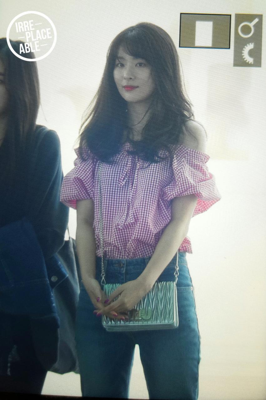 [레드벨벳] 아련아련한 느낌의 공항 슬기 | 인스티즈
