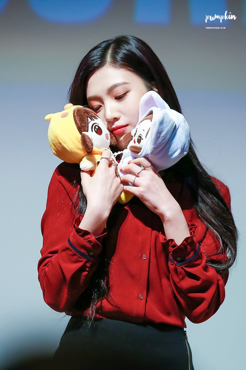 요즘 컴백하고 미모 몸매 리즈 갱신 중인 레드벨벳 조이 | 인스티즈
