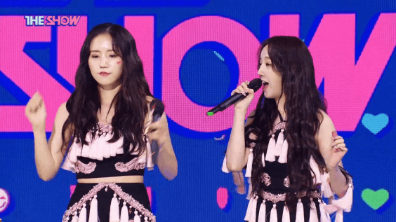 2년 4개월만에 음방 1위를 차지한 러블리즈 | 인스티즈
