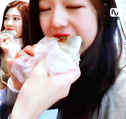 아이즈원 막내 장원영 팔자 눈썹 만들기.gif | 인스티즈