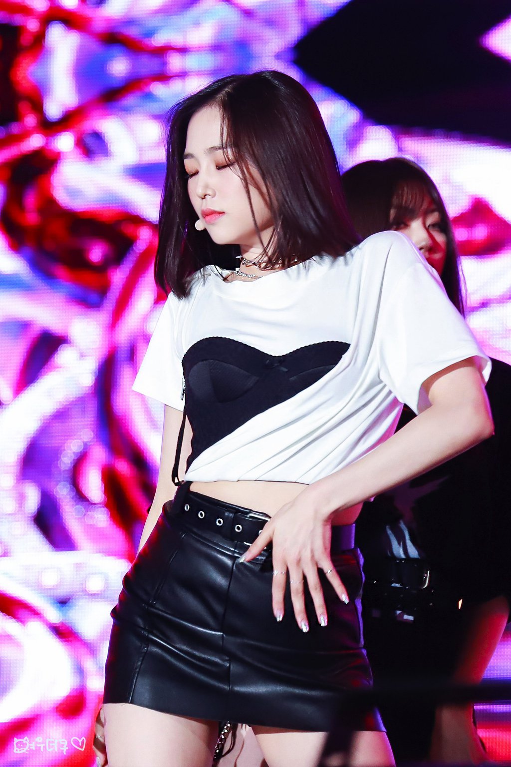 단발머리가 찰떡같이 어울리는 CLC 장예은.jpgif | 인스티즈