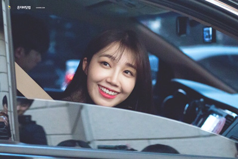 [에이핑크] 평소 아침보다는 조금 덜 추운 것 같아서 정은지 | 인스티즈