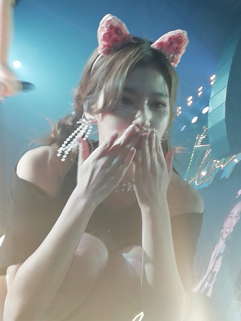 초근접으로 보는 사나.jpgif | 인스티즈