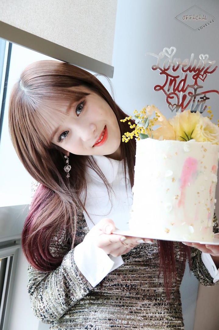 [러블리즈] 버스 라디오에 아츄가 나와서 지애누나 | 인스티즈