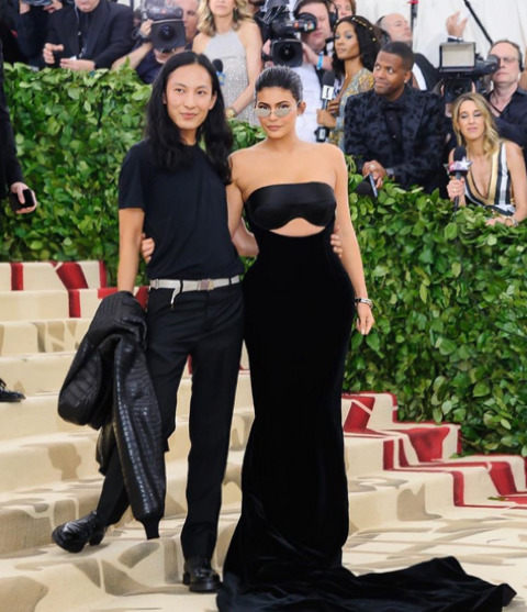 Met gala에서 parents night out 한 kylie jenner 이랑 travis scott | 인스티즈