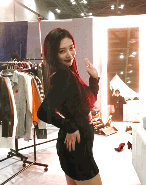 어제 골든디스크 큐티섹시 조이.jpgif | 인스티즈