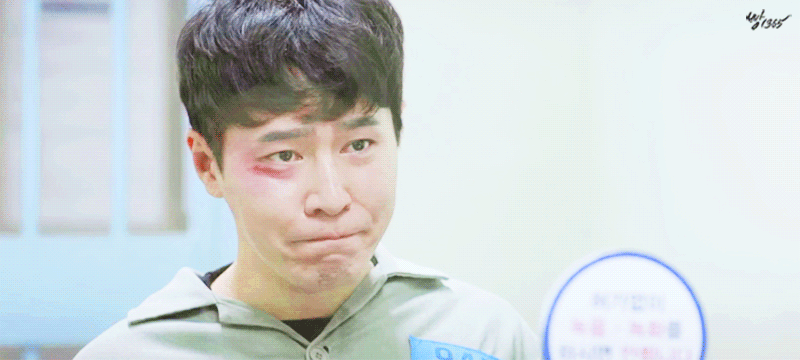 [슬기로운감빵생활] 지호(크리스탈)가 첫눈에 반한 남자(김제혁 아님).jpgif | 인스티즈