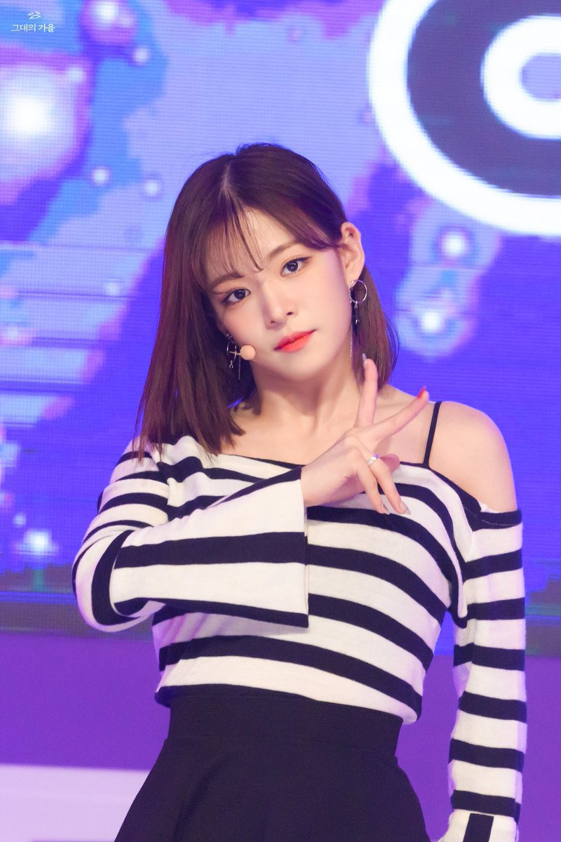 프로미스나인 이채영.jpgif | 인스티즈